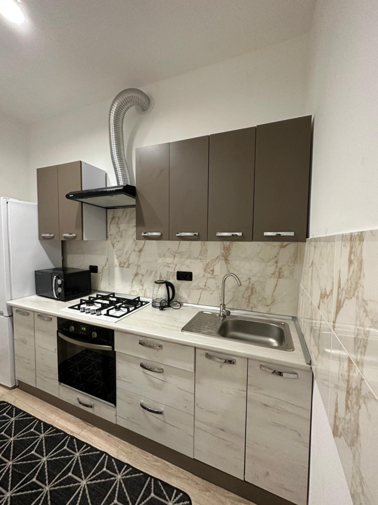 Levvv Apartment Lviv Extérieur photo
